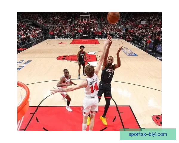 杜兰特40+7狂砍难掩失误痛苦 客场逆转22分未能完成奇迹